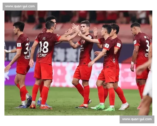 中超 28 轮疯狂夜:前四连环车祸,争冠 3 队仅差 2 分 中超 28 轮疯狂夜:前四连环车祸,争冠 3 队仅差 2 分