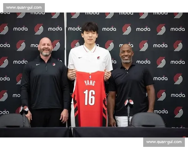 三连上双 + 6 记三分!灰熊新秀炸场,开拓者换杨瀚森悔了? 三连上双 + 6 记三分!灰熊新秀炸场,开拓者换杨瀚森悔了?